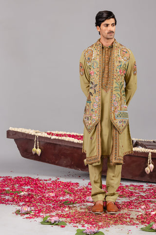 ZAID DARBAR IN Bagicha Tale Mehndi Kurta Jacket Set