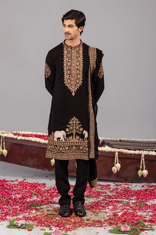 Chaar Kadam Black Kurta Set