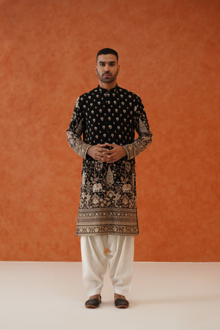 Zuber Black Kurta Set With Patiyala And Dupatta