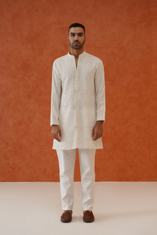 Akash off White Zipper Embroidered Short Kurta Set