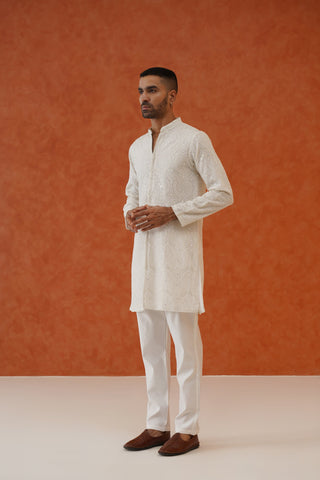 Akash off White Zipper Embroidered Short Kurta Set
