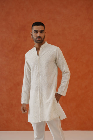Akash off White Zipper Embroidered Short Kurta Set