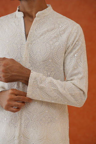 Akash off White Zipper Embroidered Short Kurta Set
