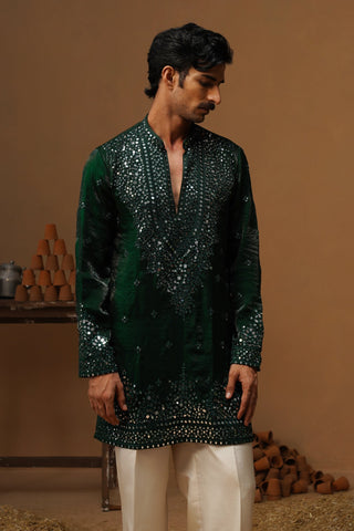 ARYA BOTTLE GREEN  V NECK SHORT KURTA SET
