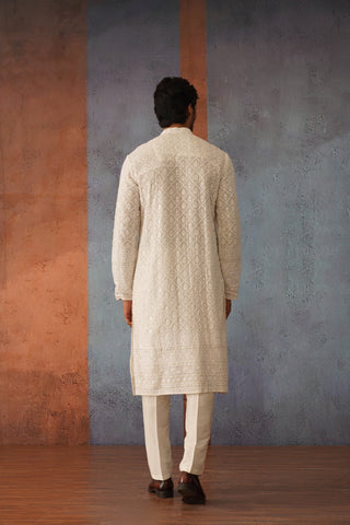 Jay bhanushali in Zohair Off White Embroidered Kurta Set
