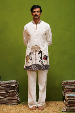 SAATHI IVORY SHORT KURTA SET