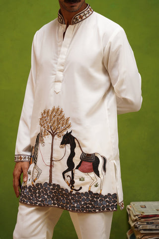 SAATHI IVORY SHORT KURTA SET