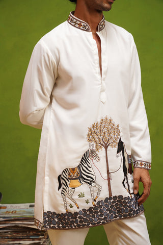 SAATHI IVORY SHORT KURTA SET