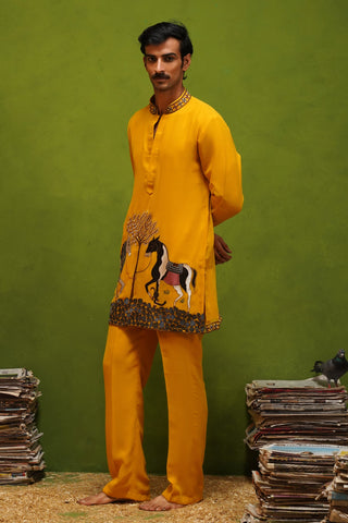 SAATHI YELLOW SHORT KURTA SET