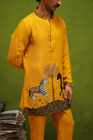 SAATHI YELLOW SHORT KURTA SET