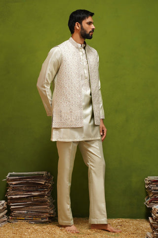 OJASV MEHNDI SHORT KURTA JACKET SET