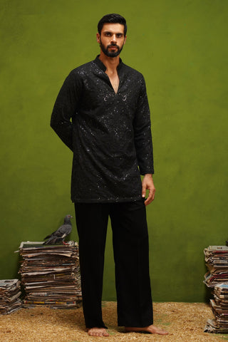 NAQSH BLACK V NECK SHORT KURTA SET