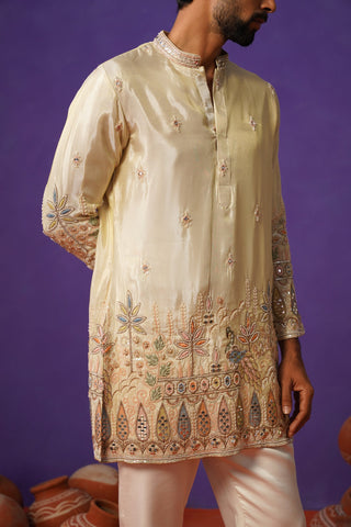 BAGH-E-MAYUR IVORY SHORT KURTA SET