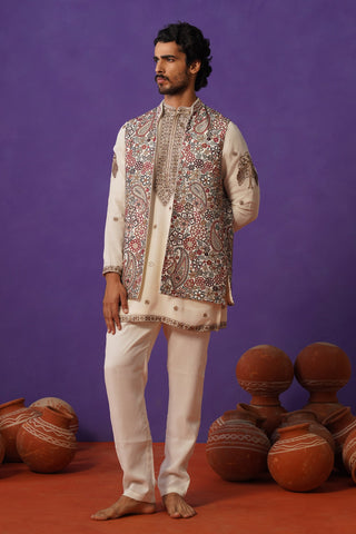 GAGAN IVORY SHORT KURTA JACKET SET
