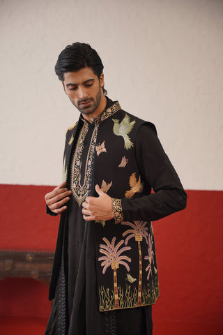 Sajid Shahid in Yashas Jacket Kurta Set with dupatta