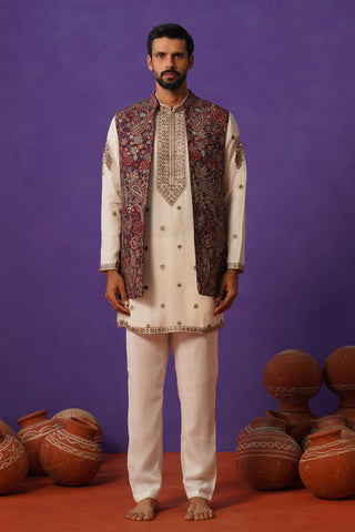 GAGAN WINE SHORT KURTA JACKET SET