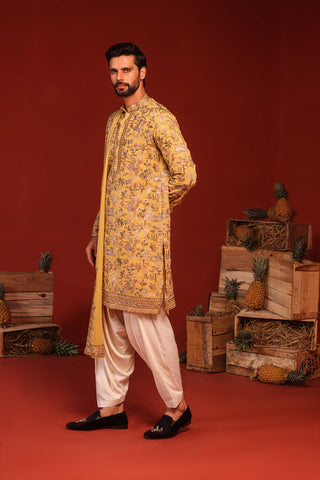Vardhan Haldi Kurta Set
