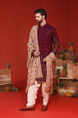 Maan Singh in Kush Wine Kurta Set