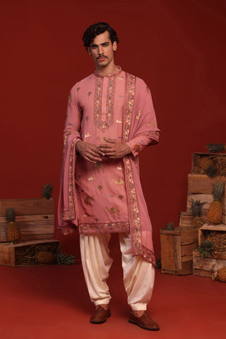 Akshaj Onion Pink Kurta Set