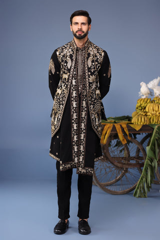 FARAZ ARIF ANSARI IN Zubir Pichwai Zari Black Kurta Jacket Set