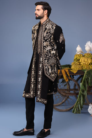 FARAZ ARIF ANSARI IN Zubir Pichwai Zari Black Kurta Jacket Set
