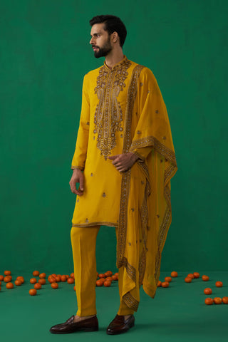 ASHISH SHARMA IN ARABIC HALDI KURTA SET
