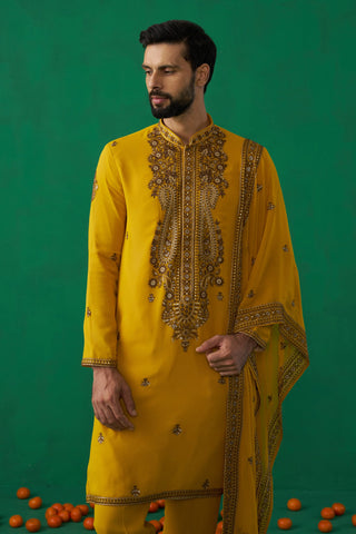 ASHISH SHARMA IN ARABIC HALDI KURTA SET