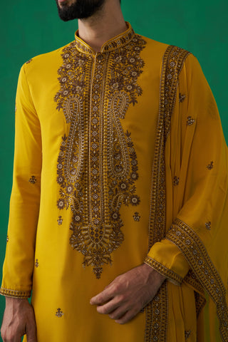 ASHISH SHARMA IN ARABIC HALDI KURTA SET