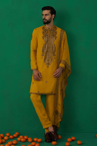 ASHISH SHARMA IN ARABIC HALDI KURTA SET