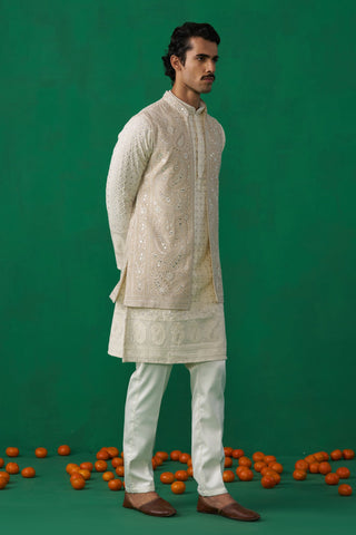 PAISLEY IVORY KURTA JACKET SET