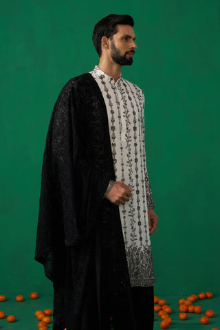 PAISLEY IVORY KURTA SET