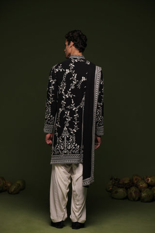 Rithvik Dhanjani in Aryaman Black Kurta set with patiyala and dupatta