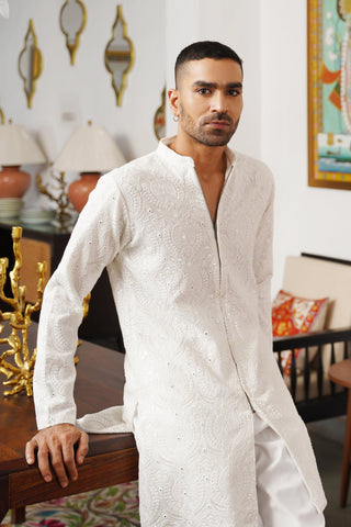 Akash off White Zipper Embroidered Short Kurta Set